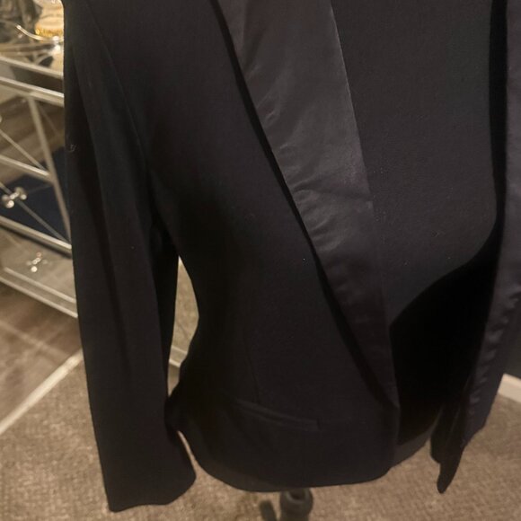 WILLI SMITH BLACK CROPPED TUXEDO BLAZER - Picture 6 of 8